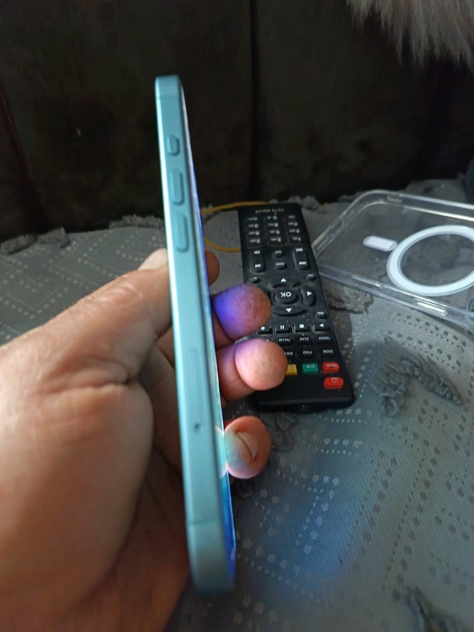 ايفون ١٦ عادي بطاره 100 عدددورات الشحن 10 جيهاز بعده بل ضمان شرق اوسط لون موميز السعر 900 اوبي مجال جيهاز لك***********
