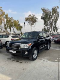 لاندكروزر GXR • ٢٠١٢ • ٣٤٠٠٠٠ كم