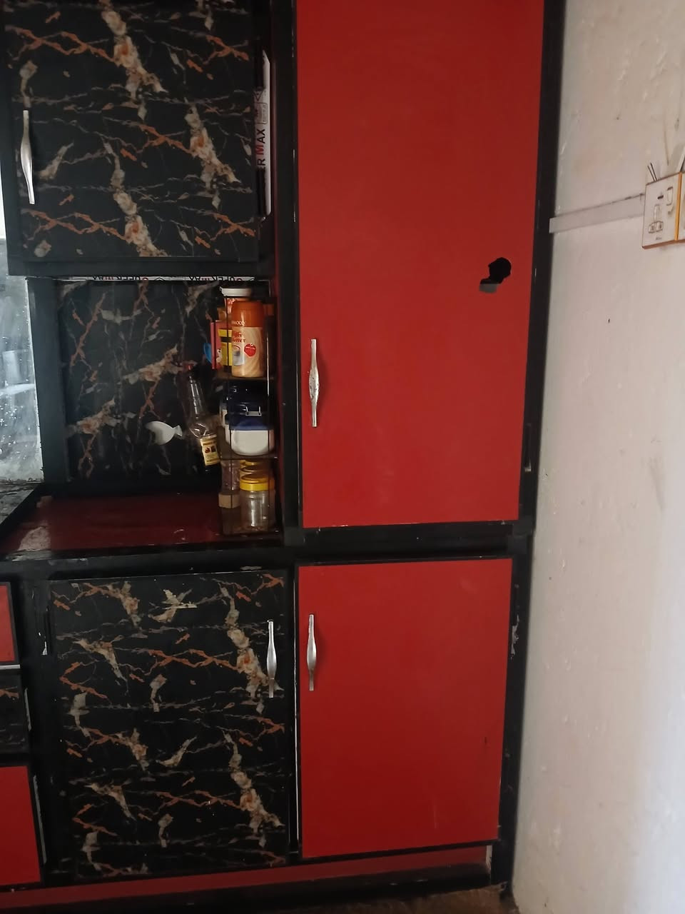 للبيع اسعار كله بيه مجال لشراي
التخم ب300 الديوان 200المجمده 125الكاونتر ب400البوفيه ب50 كلهن مابيهن ضرر فقط الكاونتر بي هذا لكسر لواضح بلصوره والبوفيه عوزه جام ويدات   مكاني ال حمد نزله شيخ سامي


**إذا كنت صاحب هذا الإعلان وتريد حذفه لأي سبب، رجاءا أرسل رسالة إلى الدعم الفني**