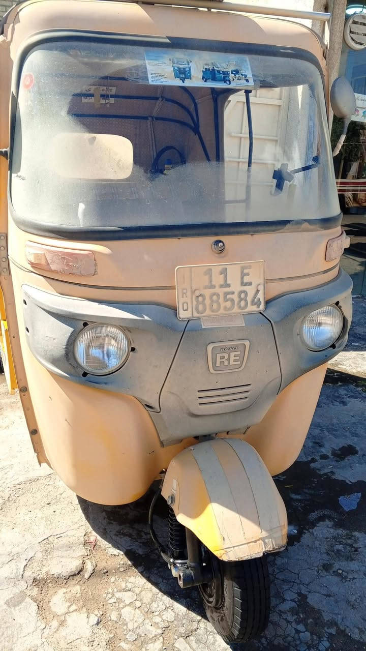 للبيع موديل 2020 مكينه مكفوله تكتك كفاله بيهة شبر بل صفحه بس مكان بغداد الجديده سعر 7 ملاين وربع وبيهة مجال حك الجيه رقم ***********
