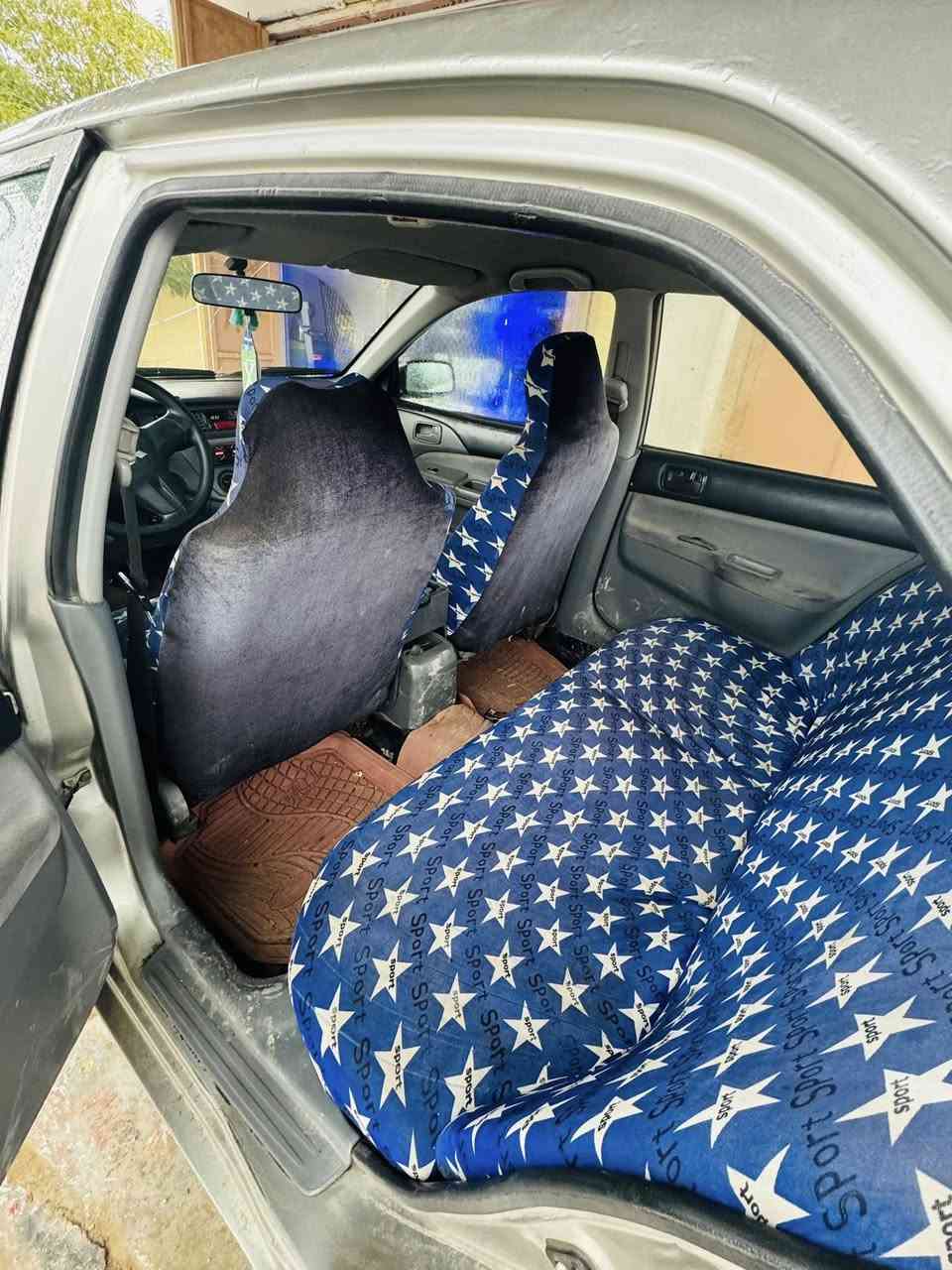 السلام عليكم لانسر ٢٠٠٧ سنوية جديدة صدر جديد كير ومكينة بل نايلون بيهة صبغ احزام وضربتهة جنطة عارضيهة ٧٠ وبيهة مجال للطيبين ***********
