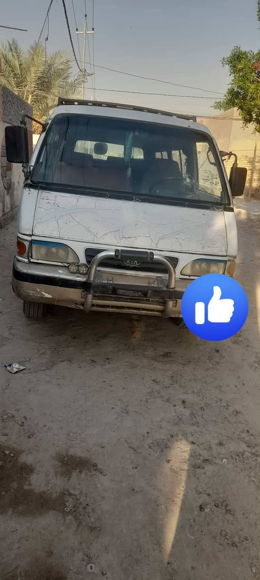 السلام عليكم كيا بسته موديل98 سنويه صاقطه  كير و مكينه خير من الله  حداديه جديده  شواصي بلادي وسعر  على واتساب  مكان سياره بابل ***********
