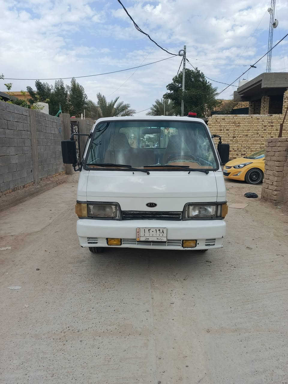 اللهم صلي على محمد وآل محمد 🌺
السلام عليكم سياره بنكو موديل94سياره مال جناي خير من الله تخم تاير بچيس كير ومكينه خير من الله بور جديد كهربائيات كلها شغاله صدر نضيف سياره ماذب عليها ربع كبل لشارع 
سعرها 45وبيها مجال حك جيه 
المكان/ حله ورديه خارج يم معمل ابو كيره
رقم الهاتف /***********
