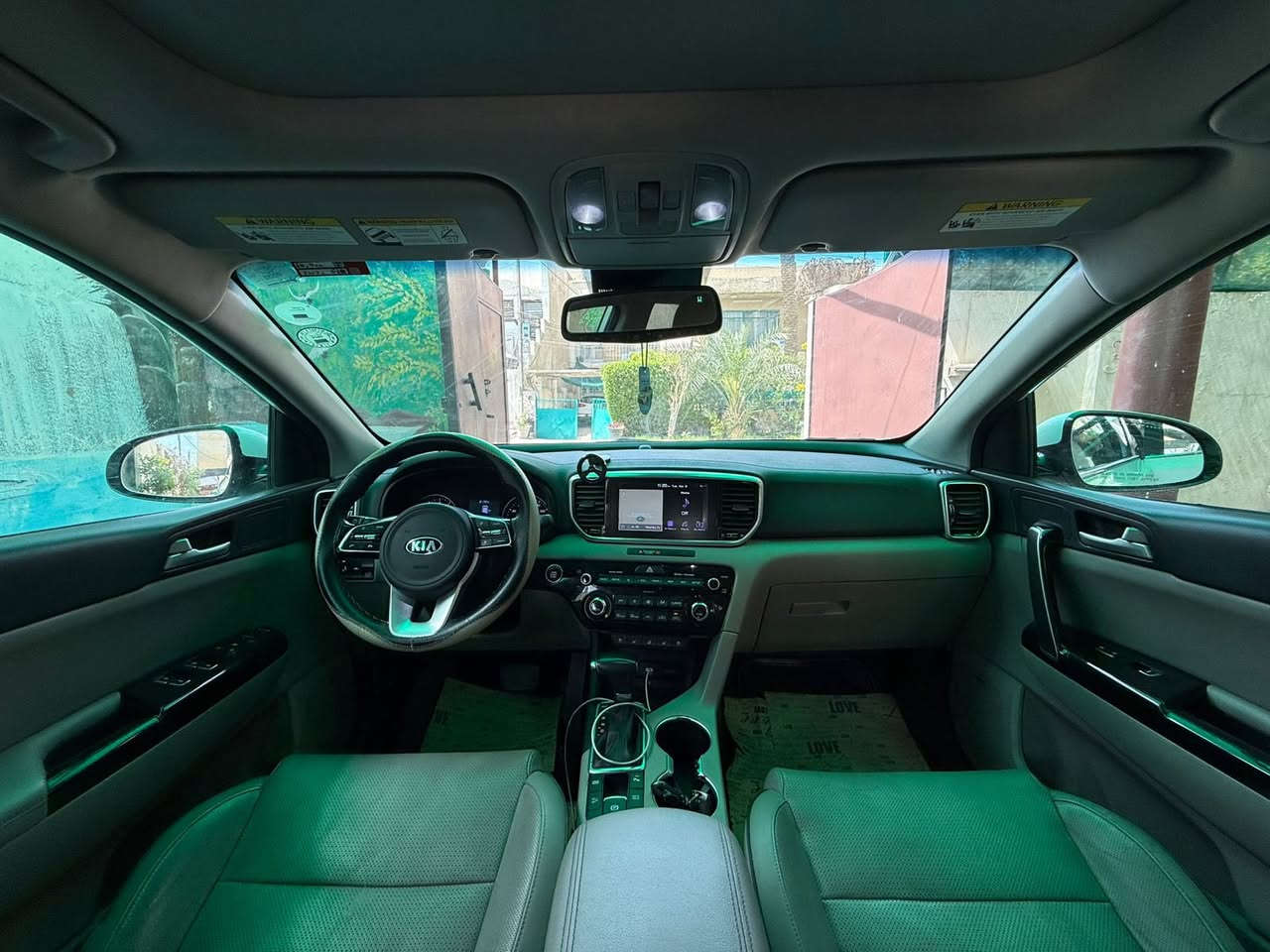 السلام عليكم
سبورتج 2020 للبيع…. 
السياره ماشيه85000…
محرك 2400 Gdi جبير المرغوب ….
المواصفات.
بصمه….
بانوراما…
تحكم ستيرن فول…
اشاير مري…
مري شفط….
شاشه كبيره تدعم كار بلي…..
كشنات جلد و تدفه وتبريد….
كشنات كهرباء . كامراه خلفيه حساسات امامي وخلفي… رادار امامي وجانبي وخلفي…
نقطه عمياء….
تدفئه ستيرن….
جنطه كهرباء ….
سايد بريك بصمه…..
Drive mood 3 انظمه قياده….
نضام منحدرات ….
….AUTO HOLD
تحديد مسار…. 
لايتات سنون ….. لدات بك … مانع اصدام
السياره فوللل مواصفات 1/1
( السياره وارد امريكي ضربتها باب وجاملغ من جهه السايق) سياره رقم اربيل باسمي تحويل ثاني يوم……السعر 185 ورقه
(للستفسار)
***********
