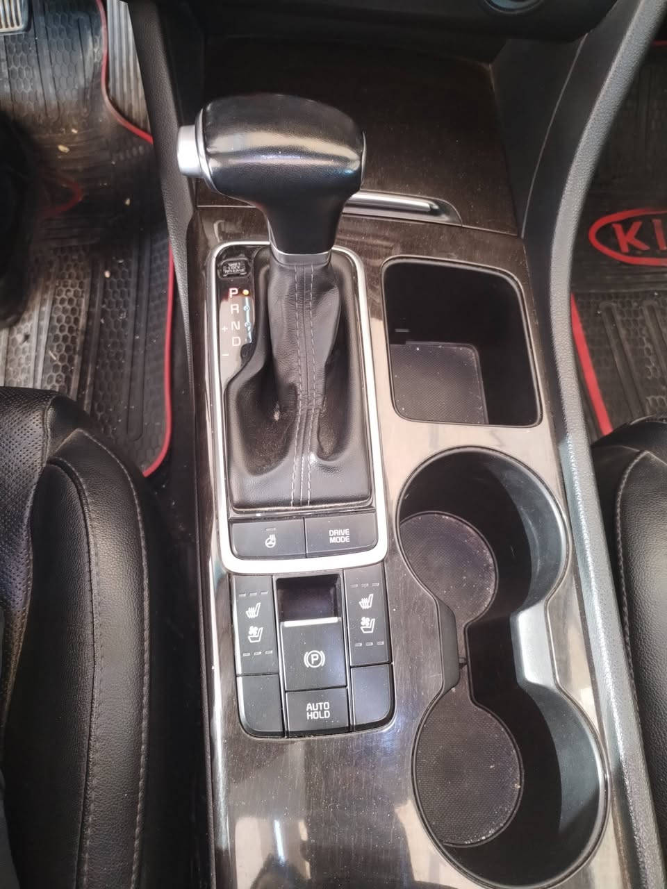 السلام عليكم مراوس فقط فول مواصفات بدون اير باك موديل 2017 وارد أمريكي ملاحضه السياره بيه منضومة غاز تحياتي للجميع


**إذا كنت صاحب هذا الإعلان وتريد حذفه لأي سبب، رجاءا أرسل رسالة إلى الدعم الفني**