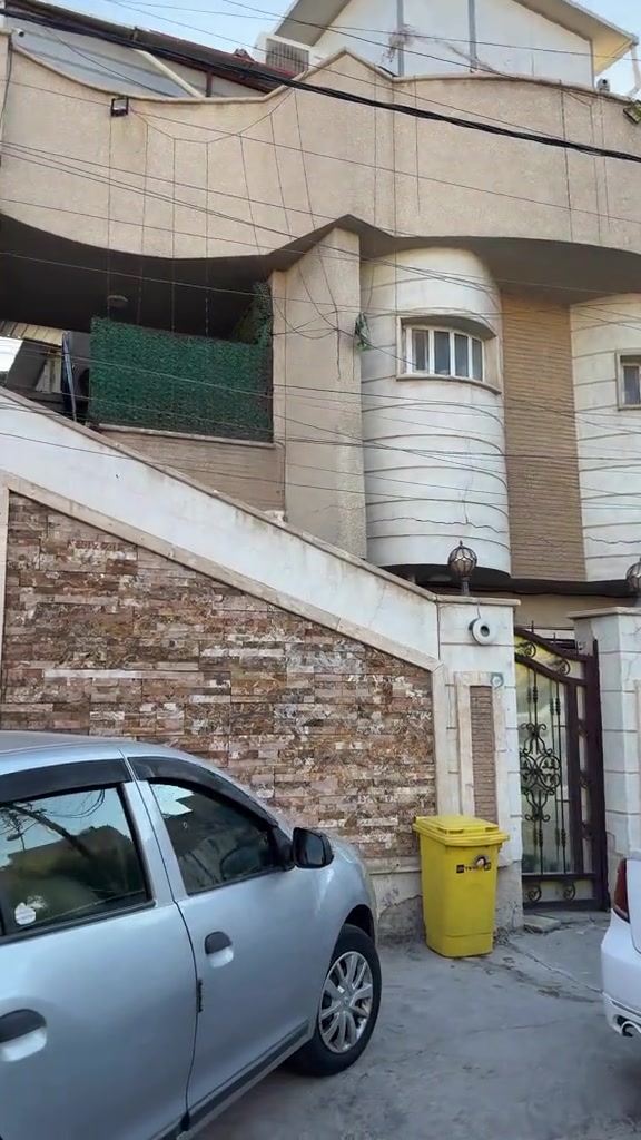 🎙️   دار للبيع طابو صرف في منطقة ال600الصليخ مربع ذهبي وهادئ جداً .. العقار عبارة عن 5 وحدات سكنية معزولة .. كل وحدة سكنية عبارة عن ( 1 غرفة نوم وصالة ومطبخ وخدمات ) .. الوارد الشهري مالها 2.5 مليون .. المساحة 160 متر بواجهة 8 متر ونزال 20 متر .. للإستفسار عن هذا العقار تواصلوا على رقم الواتس أب لطفاً *********** .. متابعة وتفعيل ميزة الجرس حتى توصلكم عروضنا أول بأول .. عـقـارات مـحـمـد حـسن .. #عقارات #عقارات_بغداد #عقارات_العراق #الصليخ_ال600 #اكسبلور 
