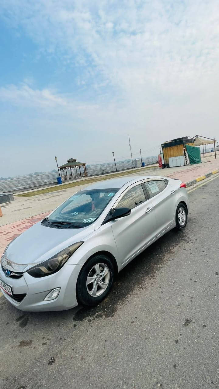 افانتي مديل 2012 مكينه مامفتوحه كير شرط طخم نضيف طخم تواير نضيف بدون ضرر سستم سماعات شاشه سياره مال بيت مامتعوبه بسمي اني الشرعي كابون بيها سنويه 2029 هزه جديده مكاني ايسر *********** سعرها 105
