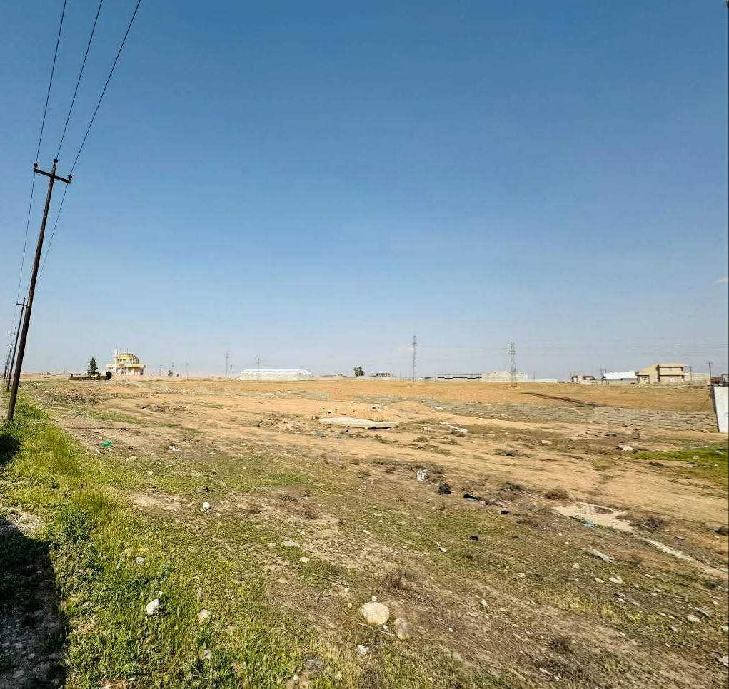 🛑 عروض مكتب الاستثمار للعقار   🏢 .

🛑 ارض تجاريه للبيع 🗺 على سايدين الشلالات قرب 
      مسجد محمد فائق ومقابل لتل العباسيه .

🛑 مساحة الارض خمسة دوانم  ( 5 ) دوانم  🗺 .
🛑 مساحة الواجهه للارض ( 50 ) متر .

🛑 سند الارض بستان زراعي ملك صرف سند نموذج ( 25 ) 

🛑 للاستفسار عن السعر الاتصال على الأرقام التاليه او 
      مراجعة المكتب في مزارع زيونه :
      ***********    /\    ***********

🛑 يتوفر لدينا كادر محامين للتوكيل وترويج كافة معاملات 
      التمليك والتنفيذ وتحويل العقار ⚖ .
🛑 عنوان المكتب موصل مزارع زيونه المقابله لحي الفلاح 
      الثانيه قرب مولدة مزارع زيونه .
🛑 اضغط على زر المتابعه ليصلك كل ما هو جديد من 
      عروضنا 👍 .
🛑 نستقبل كافة عروضكم التجاريه والسكنيه والزراعيه 
      والجمعيات .
