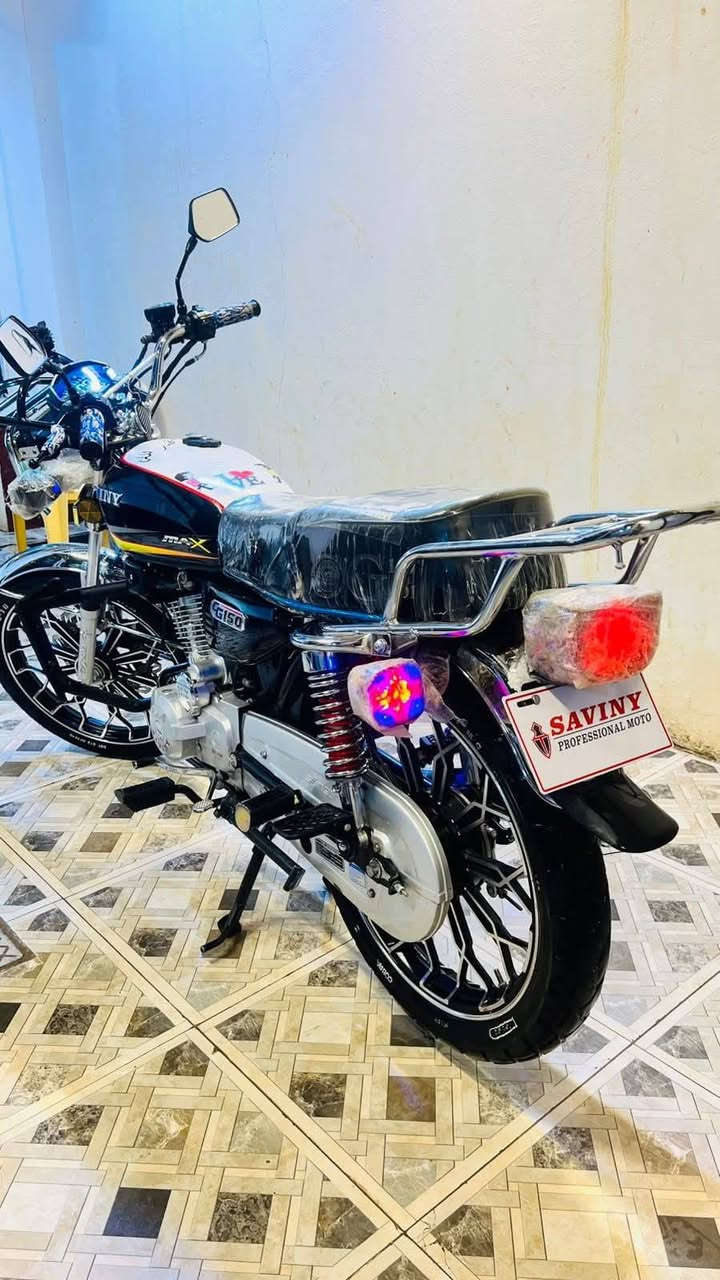 دراجه للبيع. موديل 24 مشدوده قبل فترا. صالنصه رياضيه برغي  ممفتوح منها. سويج وبصمه  متوازي ع بيع السعر 850 وبيها مجال  او مراوس بشحن ماسه وينطي فرق عادي


**إذا كنت صاحب هذا الإعلان وتريد حذفه لأي سبب، رجاءا أرسل رسالة إلى الدعم الفني**