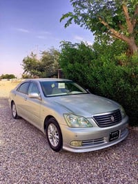 شاهین • ٢٠٠٥ • کەلار