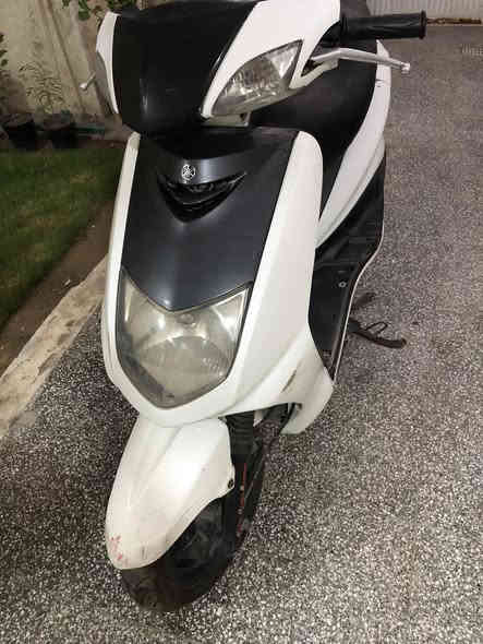 السلام عليكم
• دراجة سكنس نثية:
•الدراجة وكل كهربائياتها شغالة بس يطلع دخان ابيض.
• سعرها : ٢٧٥ الف.
• موقع : بغداد / حي اور.
• الرقم : ***********
