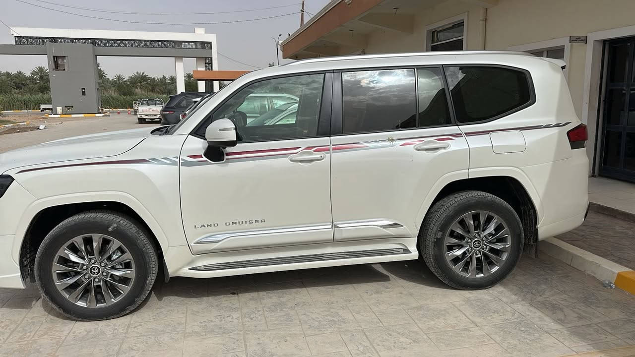 السلام عليكم. لاندكروز موديل 2025 كفاله عامه فئه GXR معروفه مواصفاتها السعر 735$ وبيها مجال للاستفسار ***********
