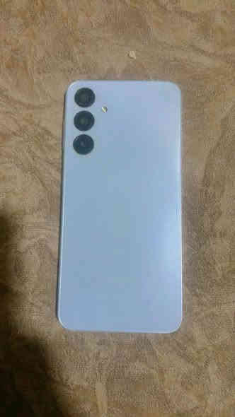 سلام عليكم كلكسي A16الجهاز الذاكره 128جديد نظافه 100/100غراضه بعدهه ما مفتوحةالجهاز مكفول من كلشي السعر 200و بي مجال ***********
