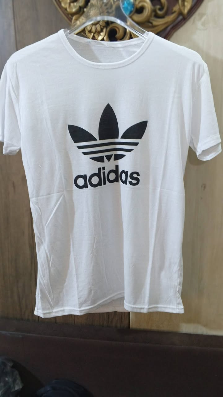شلعه بديات
الكميه 💯 درزن
قياسات كامله استندر 
M.L.XL.XXL.
بيع كل الكميه او 50 درزن 
يوجد الوان بعد هواي وطبعات 
سعر القطعه #الف دينار فقط
يوجد توصيل 🚖 
***********
