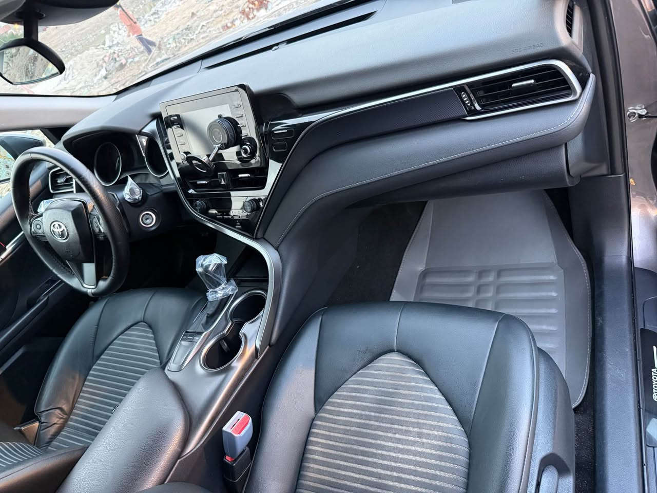 كامري وارد أمريكي 🇺🇸رقم بصره           معوقين   بيه ضربيه مثل ماوضح بل صوره  مديل 2024 محرك 2500  السعر 175  ماشيه 45  سياره جاهزه من كلشي المكان البصره حي المهندسين رقم الهاتف *********** Singapore
