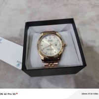 ساعات جميله ومتواضعه رولكس ورنك دوار سعر 10 القطعه تواصل 07733598455