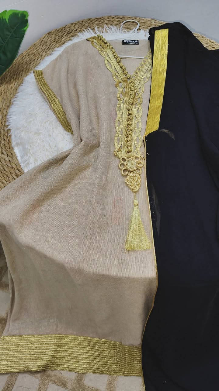 دراعه وبشت خليجي يجنن غير مستخدم 
يلبسL.xl
سعر بشت 10
سعر دراعه 15
يلبس طوال 150لل155


**إذا كنت صاحب هذا الإعلان وتريد حذفه لأي سبب، رجاءا أرسل رسالة إلى الدعم الفني**