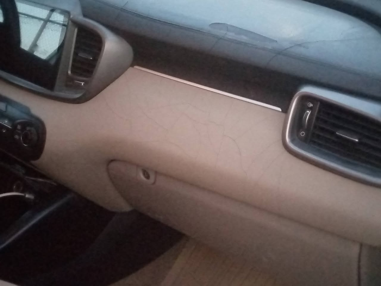 السلام عليكم سورنتو خليجي للبيع او مروس موديل 15 شكل 16رقم مثنى انگليزي سنويه جديده ل28 مكينه 6 سبعه راكب 3قطع تبريد والسونار مرفق مع الصور السعر 165 وبيه مجال  ***********
