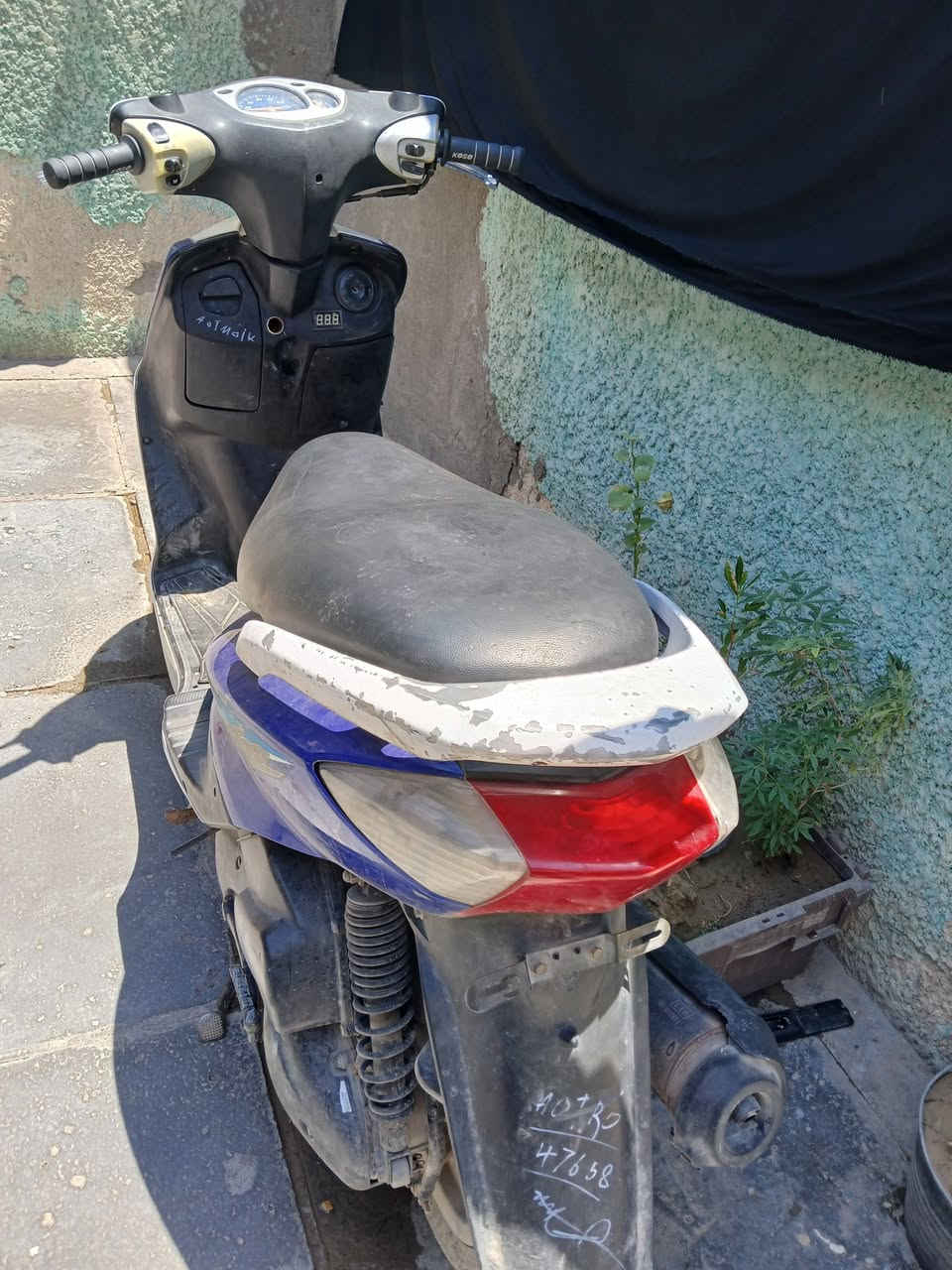 سعر ٤٠٠  مجفته مره واحده  غسلت الدراجه طفه الايت واكف عداد سرعه شغاله سلف وهندر   خير من الله بالمشي  *********** مكاني حي اور معمل رحلات
