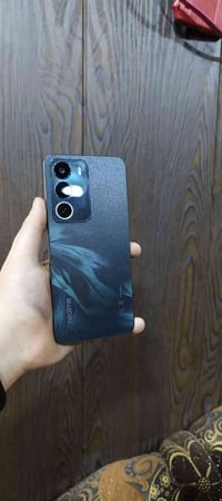 للبيع جهاز ريلمي C 71 ذاكرة ٢٥٦ نضيف بالكارتون مستعمل اسبوع واحد خدش م...