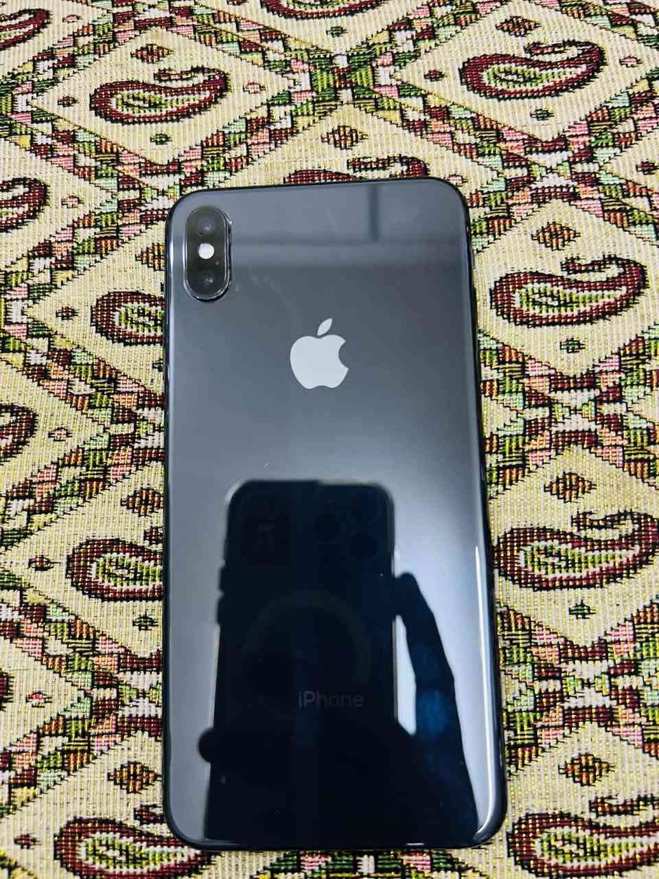 السلام عليكم
ايفون اكس ماكس جديد شرط ذاكره256بطارية 81
جهاز جديد فقط الفيس ايدي واكف الجهاز جديد كما موضح في الصور للستفسار *********** الخاص مفتوح
