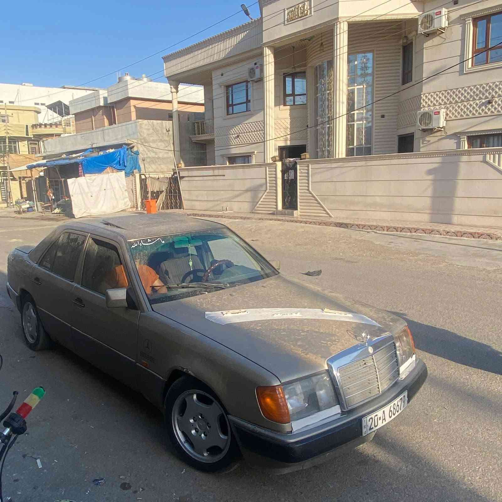 السلام عليكم مرسيدس دبه موديل 90 ثانويه لل 31 بدون ضربه سياره رقم ديالى دولي السعر 43 بها مجال رقم الهاتف***********
