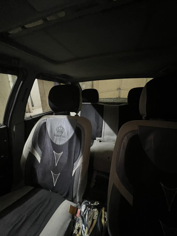 لسلام وعليكم اوبل فكترا 1989 مكينة 20 رخاوه ستيرن بور كهربائيات شغاله كلها  نضيفه ومال بيت صبغ جماليه رقم نينوى الماني تدفئه كوبون تحويل بشرط سعر 40ومجال عنوان موصل ‭***********
