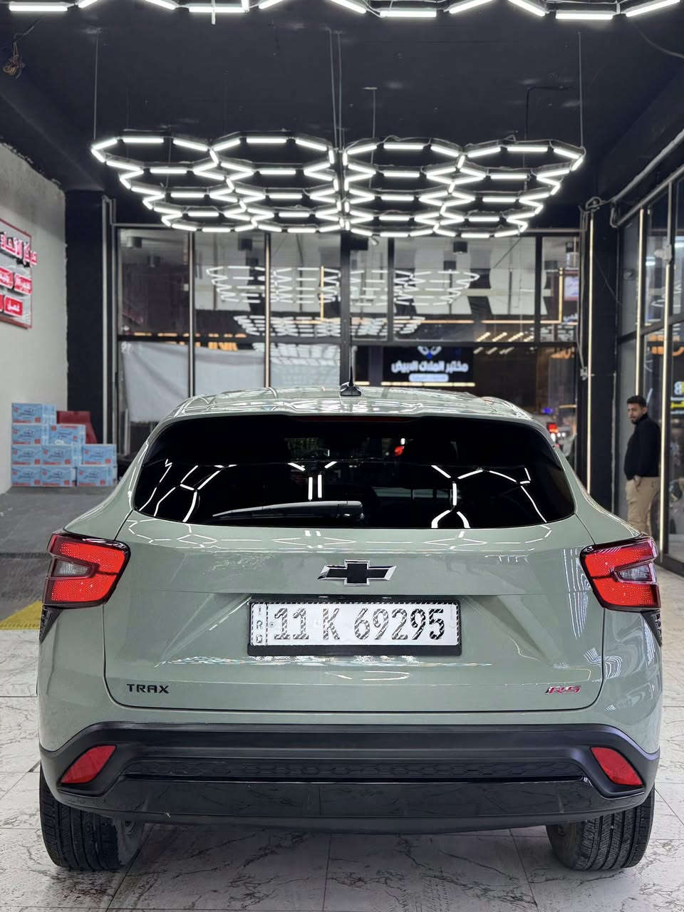 للبيع او مراوس باقل شوفرليت تراكس ٢٠٢٤  مواصفات RS1  صبغ بنيد فقط وبارد بالجاملغ مثل ما موضح بالصور ماشية ٢٨ قابل للزيادة 
المواصفات: 
رادار 
مثبت مسار 
مثبت سرعه
ستيرن D-shap رياضي 
تدفئة بالستيرن 
تدفئة كشنات
تشغيل عن بعد 
اوتو ستوب تحكم يعني تلغي وتشغله ميحتاج تحوير او برمجة
جام اربعة اوتو 
كاربلي واندرويد اوتو وايرليس 
منافذ تايب سي ويو اس بي 
لايت ليد اوتو 
لدات. نهارية 
كير At 6 نمر 
محرك ١.٢ تيربو المرغوب نشط جداً والجناية يعرفوا شنو 
السياره لون مميز والنظافة مثل ما تشوفون
السعر ١٥٤ 
رقم بغداد باسمي هزه ٢٥  كلشي جاهز تحويل ثاني يوم
مكانها بغداد واسف ع الاطاله 
***********
