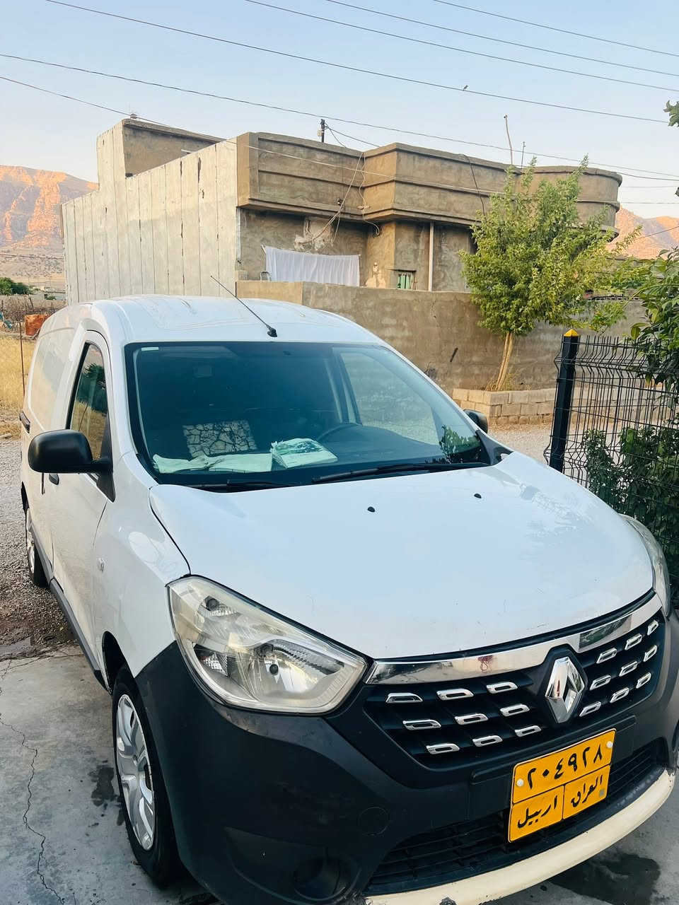 رینۆ ٢٠٢٠فان
١١٨km
112$مجال
***********
