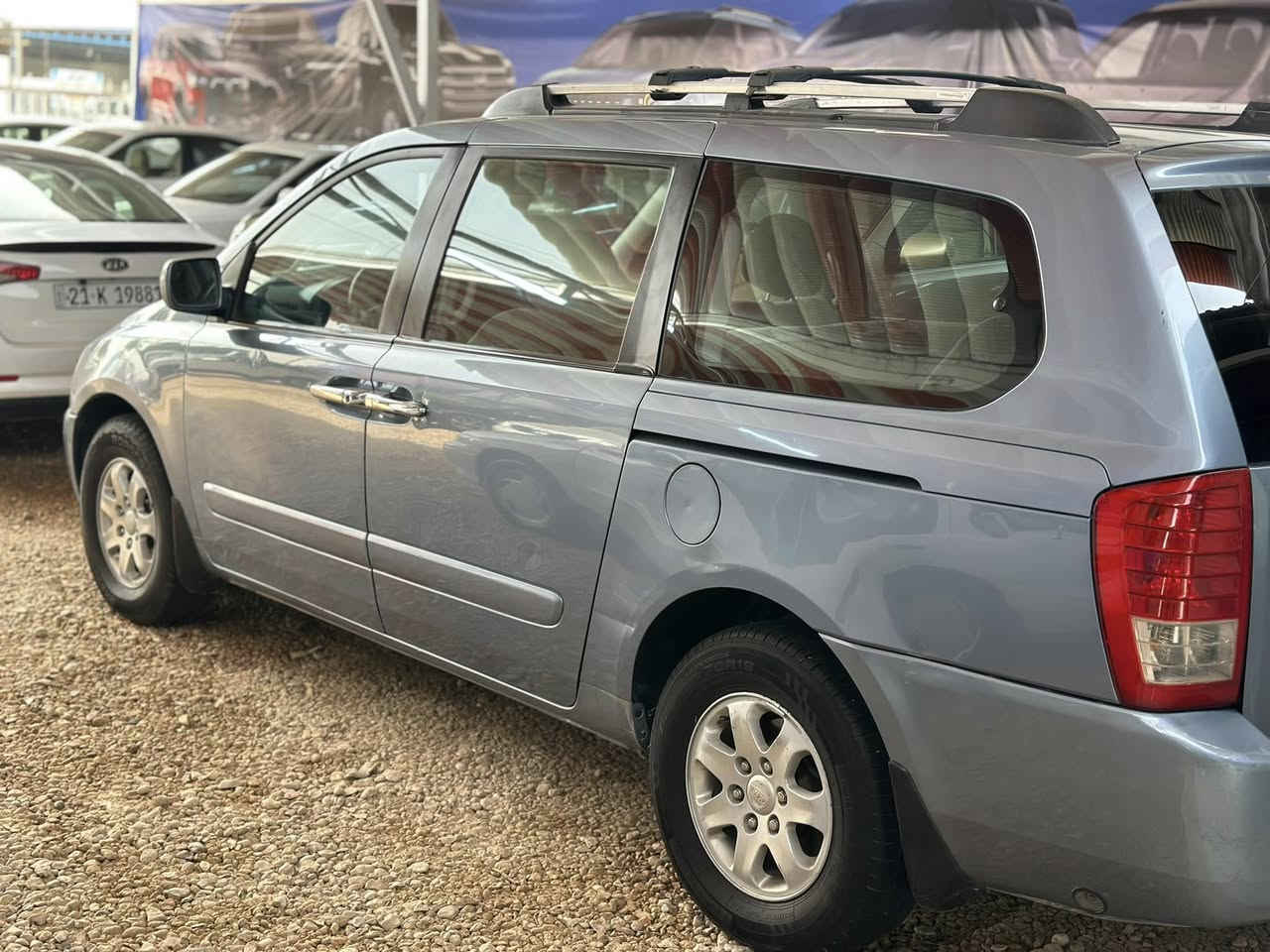 كيا سيدونا موديل 2007
رقم بغداد 
سياره جديده 
محرك 3800 بانزين 
غاز منضومه 80التر 
رشه صبغ جملغ بدون حادث 
سياره بجم كله كبس عله وضع الشركه شرط 
اتصال ***********
