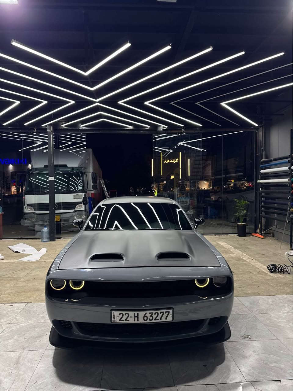 Doge challenger 2019 - smok 
دۆج چالنجر مۆدێل ٢٠١٩ 
( ڕەقەم اربیل )
تەبدیل لون -  ڕەنگ - (چیمەنتۆیی )
(حیزام سبوغ  - بێ ژوورێ )
ئێرباگ - ( بەس شان ) 
بصمە + درکە بصمە + شاشە وسط+کامیرا + ڤۆلیۆم + کوشن کارەبا + تحدید سرعە + 
/ زیاد کراوەکان / 
دەعامی -( helcat ) ✅
بۆنیت - ( red eye )✅
ویل - ( helcat )✅
( باڵ )✅
( دفیوزر ) ✅
( سکۆب ) ✅
(لەزگەی - TA)✅
ڕەقەم و سەنەوی نوێیە  ، 
بە ناو کردن و تحویل و غرامە بە شەرت ،
ڕەقەم شانصی ( 2C3CDZAG6KH561775 ) .

نرخی ( 138$ ) معامەلە .
بۆ زانیاری زیاتر پەیوەندی بکە بەم ژمارەیە :
*********** أربيل, العراق
