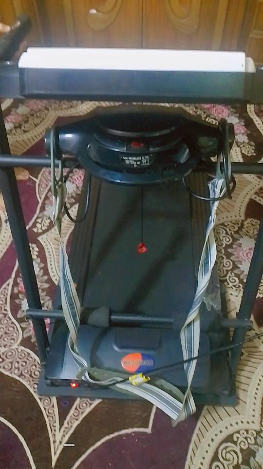 جهاز جري كهربائي
ماطور قوي صوته ناصي بيها شاشه ديجيتال تحسب لك ( الوقت ،السرعه،المسافه،
السعرات المحروقه 
السعر 250 وبي مجال للطيبين


**إذا كنت صاحب هذا الإعلان وتريد حذفه لأي سبب، رجاءا أرسل رسالة إلى الدعم الفني**