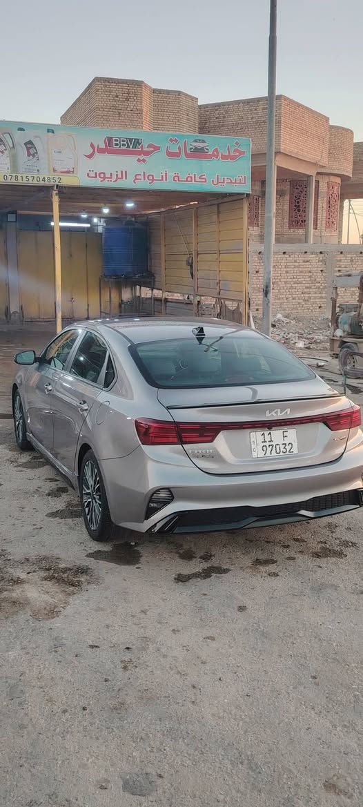 السلام عليكم
كيا فورتي موديل 2023 جيتي لاين فول عدا فتحه وارد امريكي حادثه فقط رصعه في الباب ومسحوبه سيارة تعتبر كلين بدون حادث بدون ايرباك ماشية 26 رقم بغداد السعر 145 للاتصال ***********
