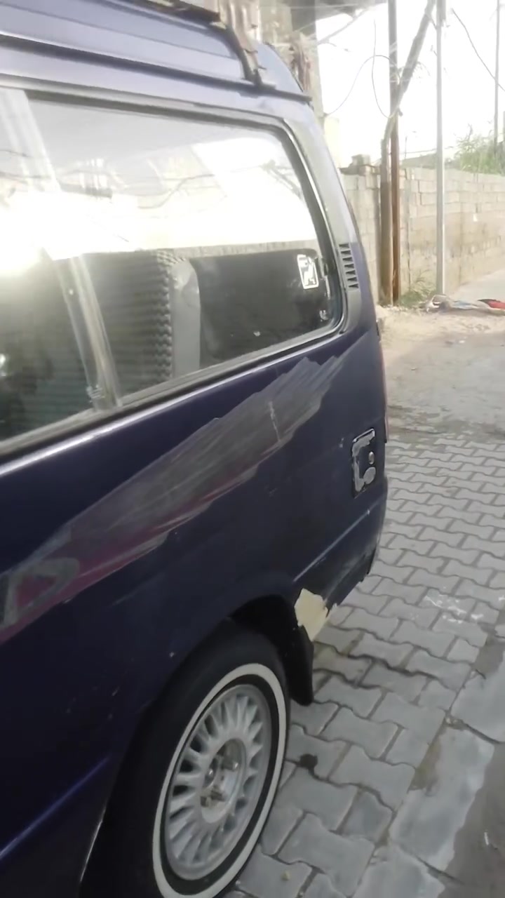 سلام عليكم كية فتون البيع موديل ٢٠١٠ كفالة عمة الكشر معمرة بس خيسات كير اكسن جديد تخم تاير جديد صدر جديد مطلوب هية ومرور مليون وستمائة على المشتري سعر ٢٥ وبيها مجال ***********
