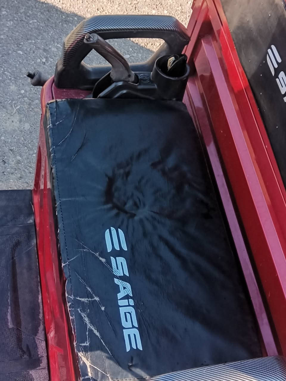 السلام عليكم عدي ستوتة شحن نضيفة مكفولة السعر مليون ونص وبيه مجال قليل
***********
***********
