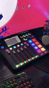 للبيع: سيت أب صوت احترافي  من شركة RØDE 🎙️ • المكسر: RØDECaster Pro II...