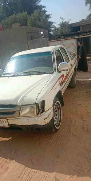 دير موديل ٢٠٠٦ جاهزه حداديه تخم تاير محرك جديد رقم بابل مكفوله من الضربه والصبغ السعر ٢٧ ورقه وبيها مجال عنوان كوفه جسر ام عباسيات ***********
