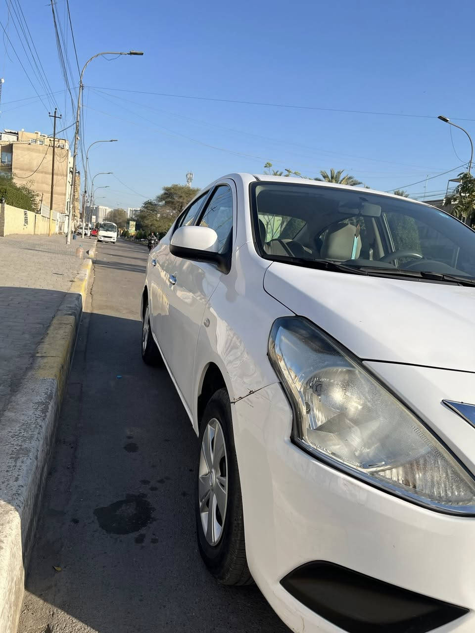 السلام عليكم

نيسان سني هندي موديل 2020 بليتة زركة.

ماشية 58 
السونار والصور توضح تفاصيل السيارة 

السعر  104 وبيها مجال
📍 مكاني بغداد/ البلديات 

***********
