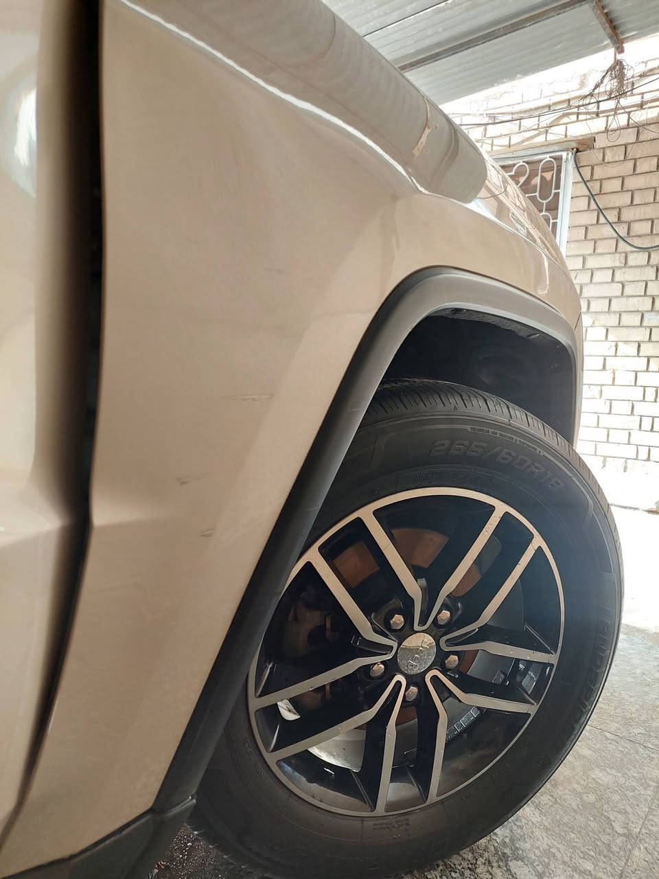 جيب لاريدو 14
تقرير سرقة نفس قطع مشدودة دعامية ورا مبدلها وبلادية موجودة ٣ قطع بارد بسيط
١.تشغيل عن بعد
٢.جنطه كهرباء
٣.فور ويل
٤.سلايد
٥.لايت شمشي وابيض نهار
٦.تدفئه كشنات امامي خلفي وستيرن
داخل بيج بلادي مخمل
ماشية 142 الف كيلومتر
تواصل ***********
