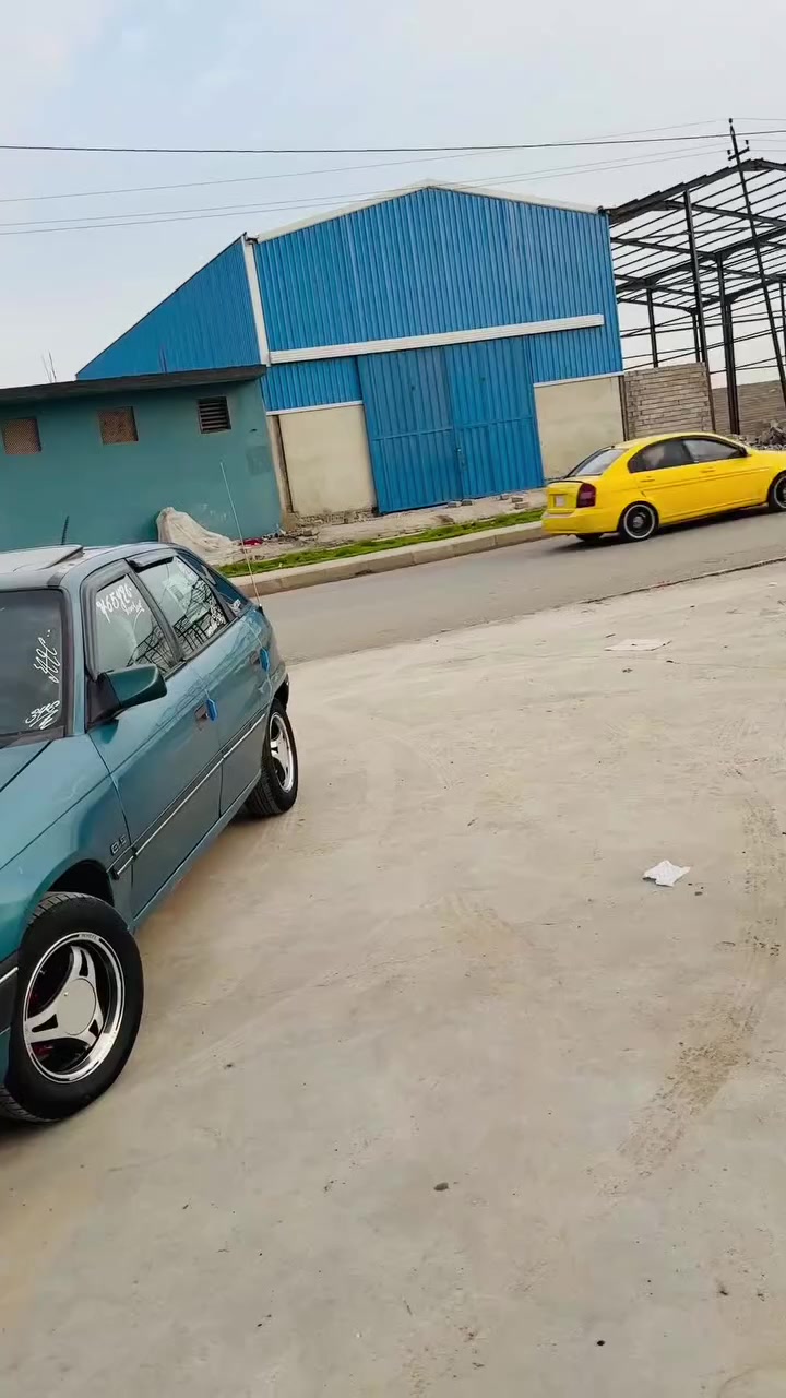 استرا موديل92حجم16رقم نينوى الماني
سنويه عضم 2028بسمي شرط التحويل كابون بانزين بيها 
مكينه وكير كصه شرط قايش عريض مرغوب 
طخم خلفي امامي كلو جديد مبدل 
طخم تاير جديد مبدل 
طخم ويلكب رياضي عليها جديد 
تنته سلايت +ستيرن بور 
قفل مركزي +شاشه اندرويد كامرة 
سستم سماعات4افانتي عليها 
كهربايات كلها شرط 
كيجات كلها شغاله شرط
غرفتها جديده مدوشمه كامله 
سياره حيل حلوه مال جناي 
فقط مصلح دواير ودوسات 
وبيها جوه بك لايت طخه خفيفه 
مكان موصل الايمن #السعر43_بي_مجال  
***********
***********
بيع نقد او مراوس فكترا فقط
