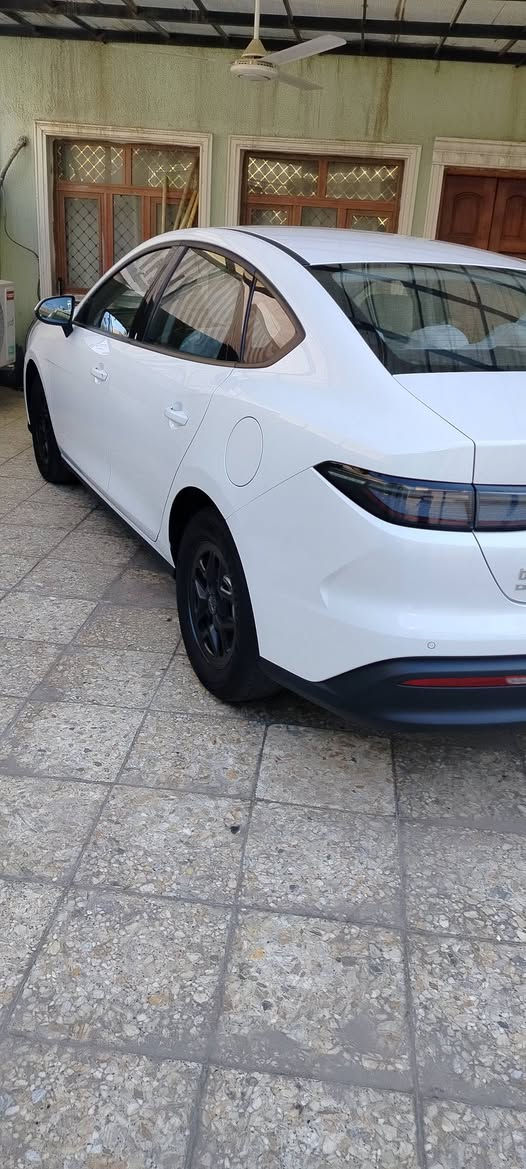 سلام عليكم ..
بي واي دي سيل 5 موديل 2025  BYD seal 05 
لون السيارة ابيض داخل ابيض 

السعر   19,200,000و بيها مجال بسيط ..
تواصل : *********** واتسب

مكان السيارة : بغداد المشتل

رقم بغداد بأسمي تحويل مباشر 
سيارة ماشية  11 الف كيلو
سيارة كلش جديده سواء داخل او خارج استخدام على ايد واحده من زيرو
مكفوله كفاله عامة ع وضع الشركه 
كير محرك كهربائيات بطارية كلى على وضع الشركه 

 
غراض السيارة كاملة من شاحن الاصلي ارضيات فوم منفاخ 
كارت تشغيل NFC

مواصفات السيل 05 معروفه  : 
محرك 1500 + بطارية كبيرة بنضام البلكن هايبرد
 فول شحن و فول بانزين تمشي 2100 كيلو و اكثر
سيارة تشغيل بصمة دخول بصمة تشغيل عن بعد 
داخل ابيض كشنات جلد شاشة وسطية كبيره + شاشة عدادت دجتل
فول تحكم ستيرن اوامر صوتية كروس مثبت سرعة حساسات خلفية
انارة امامية فول زينون فول LED سكن LED بك لايت LED ، 
قطعتين تبريد مناخ منفصل ، وضعيات قيادة SPORT eco normal .
ما عجبك المنشور ارفعه بكلمة يالله
