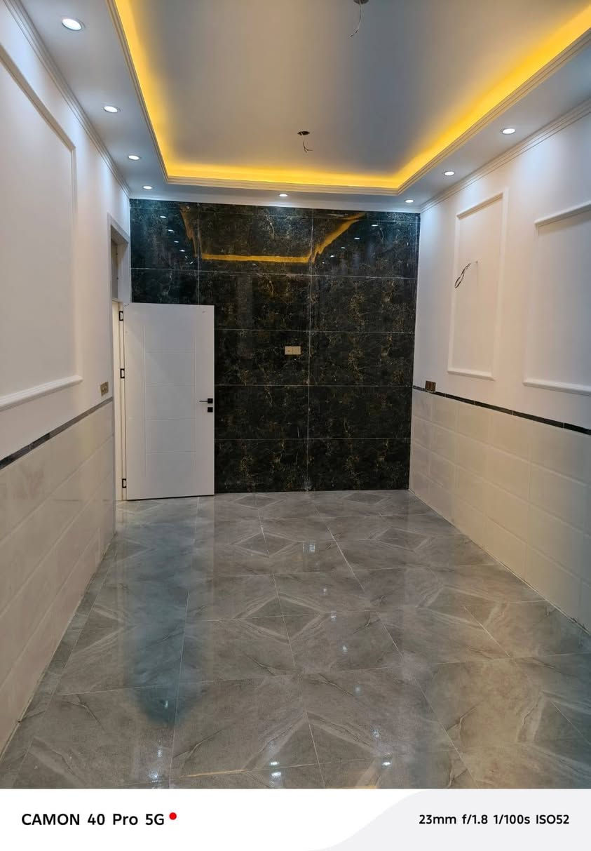 سلام عليكم الدار البيع مساحه 125 سند ٢٥ موقع سفير قرب سكله قاسم الكناني البنا الحديث ***********
