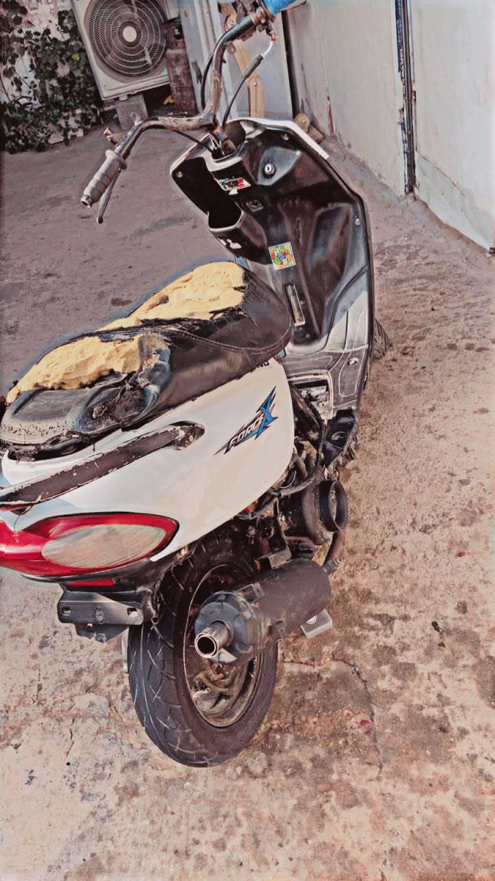 السلام عليكم ماكس قجمه مابيه شي شغاله بس اريد ابيع كوم حديد السعر 200 موجود على الرقم ***********
