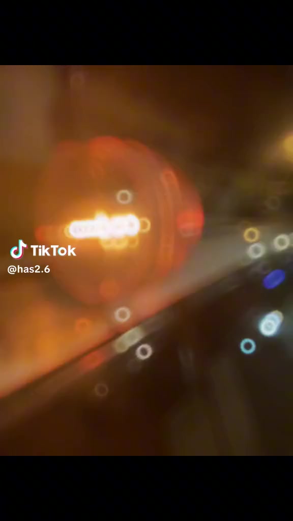 سلام عليكم
السعر ( 120 ) وبيها مجال
للبيع ملكه 2003 بسمي رقم نبار  الدولي  
 للستفسار ***********مواصفات 4 دكم كشنات كهربائيه برده خلفيه كرستال دواخل بيجي اشاير بل مري حساسات شاشه كامره تحكم ستيرن مثبت سرعة ويل نجمه اصلي السياره حزام لجماليه كفاله  من الگص والنقل والضربه والعيب الشرعي محرك وگير وحداديه وتخم تاير كلها جاهز مكان السياره كربلاء المقدسه طويريج
