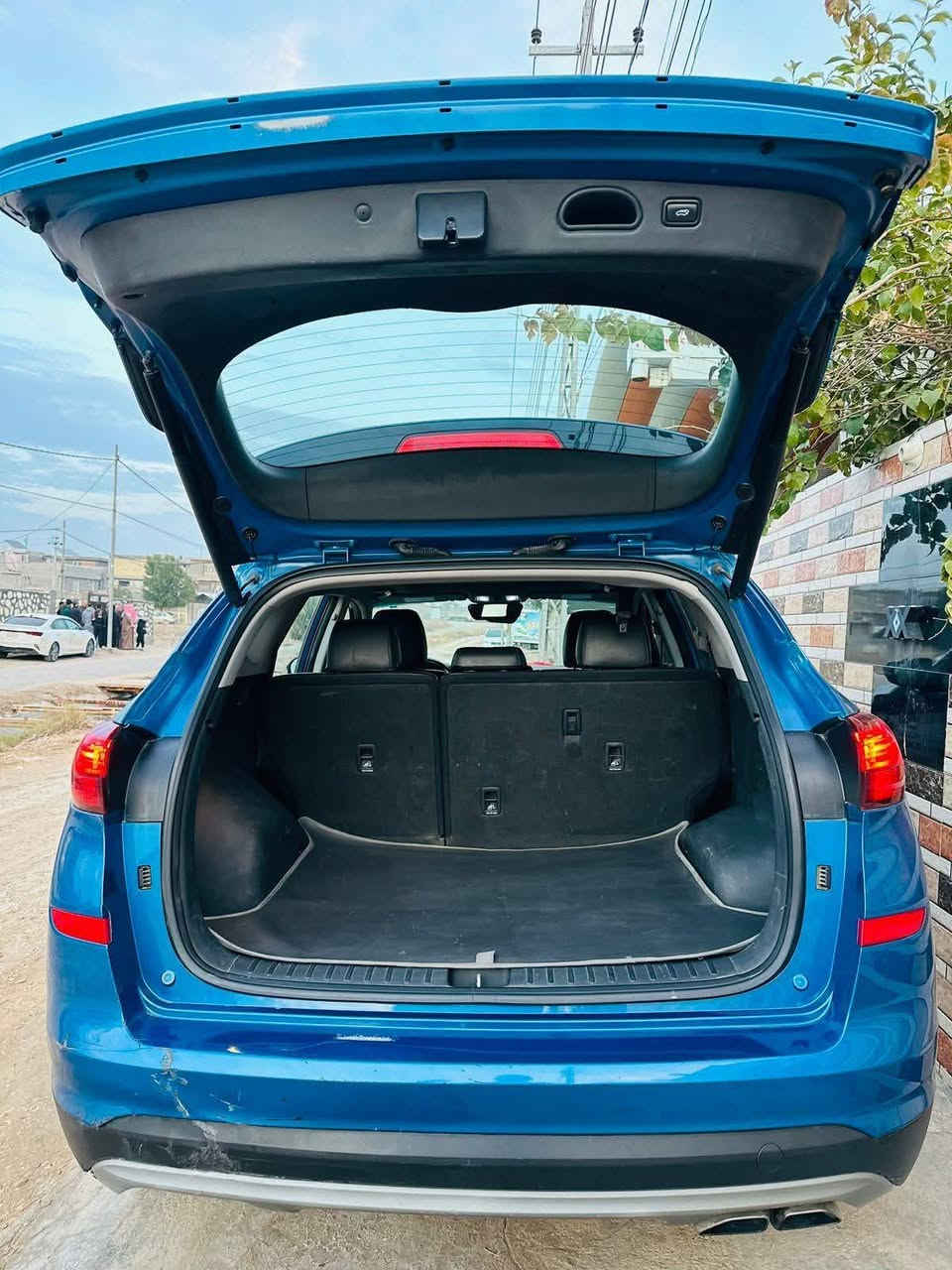 توكسان 2020 كلين بدون حادثها دعاميه اماميه فقط
فول مواصفات 1/1
وسياره نضيفه شوفت عينك
سعر 173 وبيه مجال بسيط 
الاتصال 
***********
