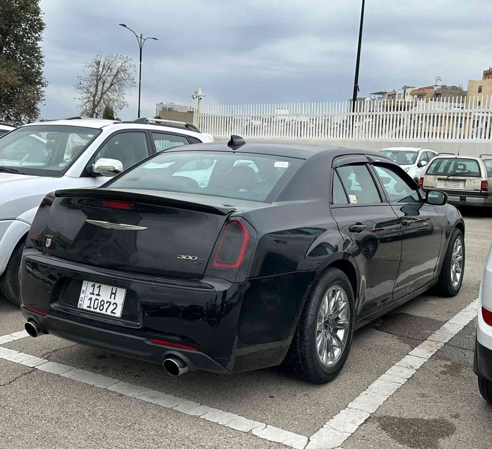 سلام عليكم اوباما كرايسلر c300 للبيع فقط 2016 أصل فئة (S) مكينة 3600 ماشيه 129 حقيقي رقم بغداد انكليزي سنوية بأسمي فول مواصفات 1/1 بصمه بنوراما كير ماوس علامة ترحيب تشغيل عن بعد شاشة داخل جلد كراسي كهرباء الفول معروف هواي مواصفات واردهه جاملغات او بنيد تبديل سرقه بدون حادث شاصي دواخل ايرباكات مكينة كير مكفولات صور السونار بالمنشور عارضهه ب183 الشراي يتصل او يدلل *********** مكاني بغداد الشعب شارع الصحه
