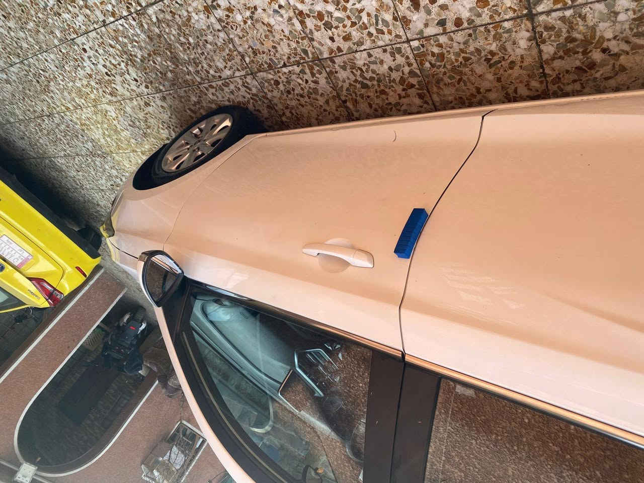 سلام عليكم
شانجان L72024
حره بسمي
مكينه وكير خير من الله
بيه باب مبدل وباقي موضح بالصور
العنوان:الشعب
رقم الهاتف :***********
