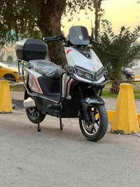 شباب دراجه شحن البيع ليثيوم شركه الصقر دراجه ((زيرو زيرو غير مستخدم ))...