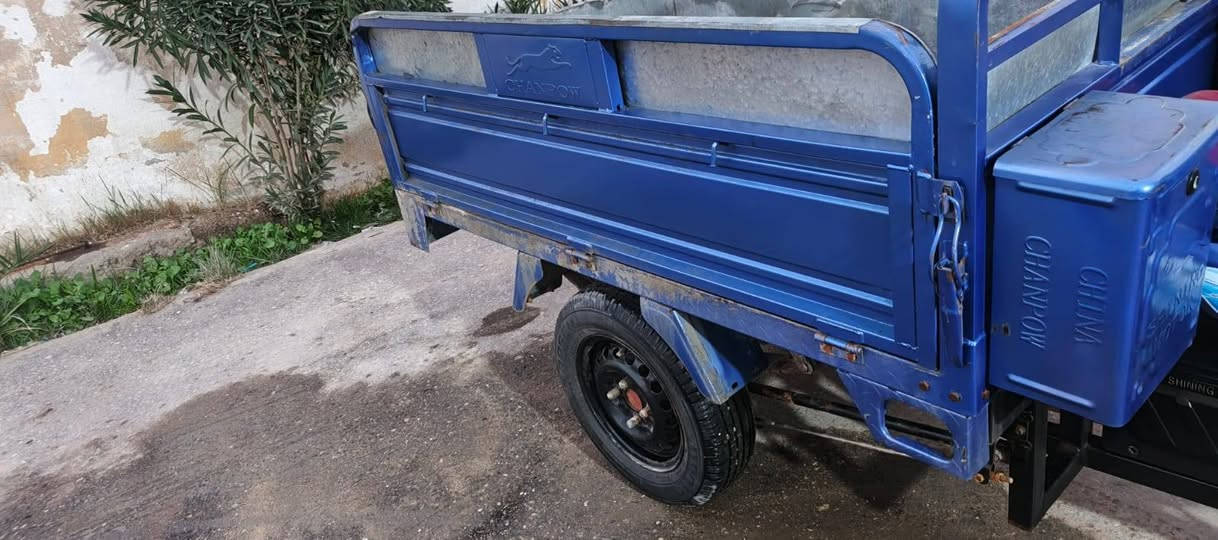 سلام عليكم 
اخوان الحد يكسر بل ستوته قبل ما يقره 
.
.
.
.ستوته كربلائيه بتره موديل 2023 طالعه من الوكيل بل 2025 اوراق بسمي اوراق اصوليه مو كلك شرط ثاني يوم تروح ترقم  ستوته حلوه وا نضيفه محركها 150 ابو الفهد ما مفتوح ولا مجفت مبدل بس كلجات  ستوته مبدل وركها مسويلها ورك مال سياره شرط تحمل 2 طنين وا تمشي مرتاح ما نقصها شي الحمد الله كهربائيات كلها شغاله 
 ستوته حلوه مال شغل مو مال جنبازيه وا وا فايخين 
مال شغل مال حمل حلوه بل حمل ستوته رايدها 
2250 مليونين وا بيها مجال وياها 3تايرات مالتها البلاد 
وا هسه مشدودلها مال سايبه سود مكاني كرمت علي 
متواجد وتساب ***********  وا  الي عده ستفسار يراسل
