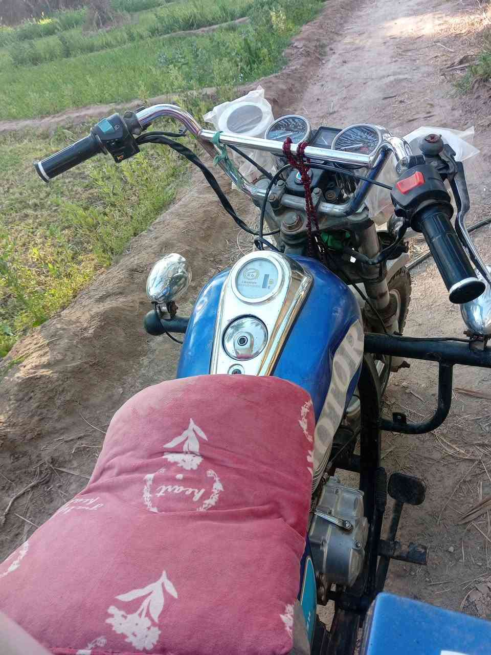 السلام عليكم ستوته للبيع جمره موديل 2019محرك 2020 كفاله عامه اوراق أصولي مكاني محاويل السعر 1700وبيه مجال رقم الهاتف ***********
